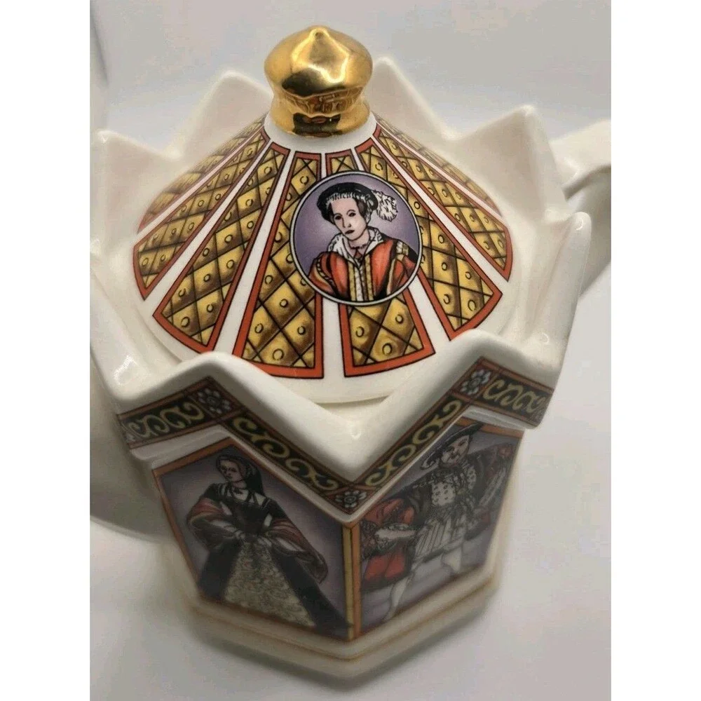 Sadler Teapot - Minister Historical Series I Henry VIII and His Six Wives